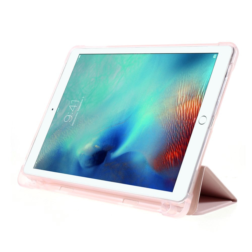 iPad 9.7 (2018-2017) / iPad Air / iPad Air 2 Tri-Fold Flip Cover m. Fleksibel rygg - Rosa