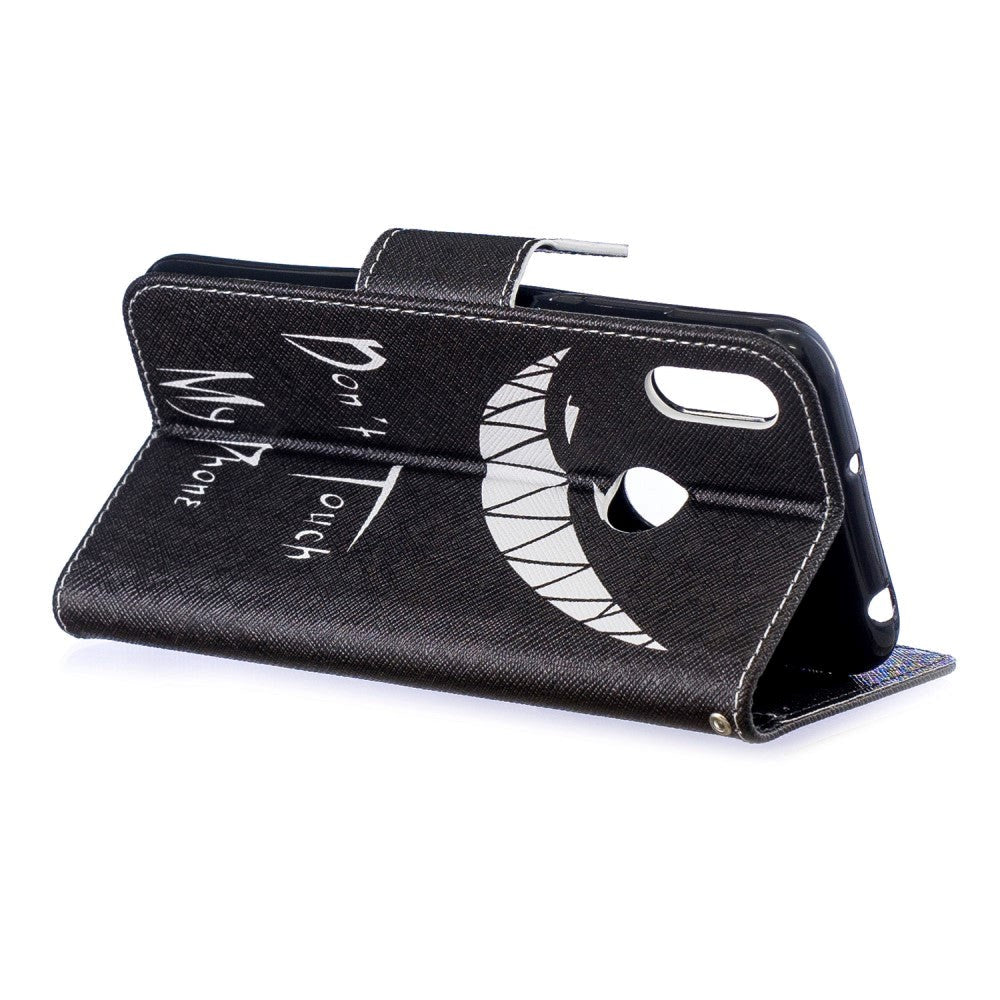 Huawei Y6 (2019) Leather Flip Cover m. Lommebok - Creepy Smile