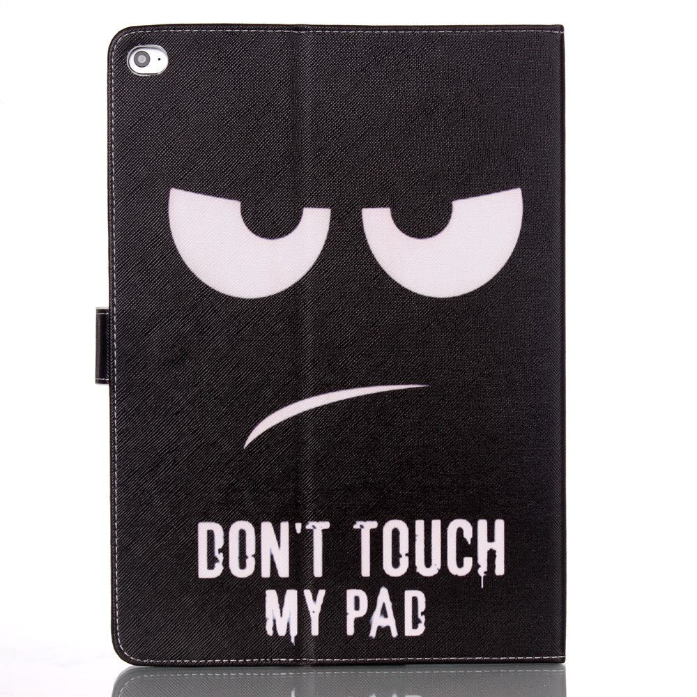 iPad Air 2 deksel m. Stativ og kortholder "Don't Touch My Pad" - Svart