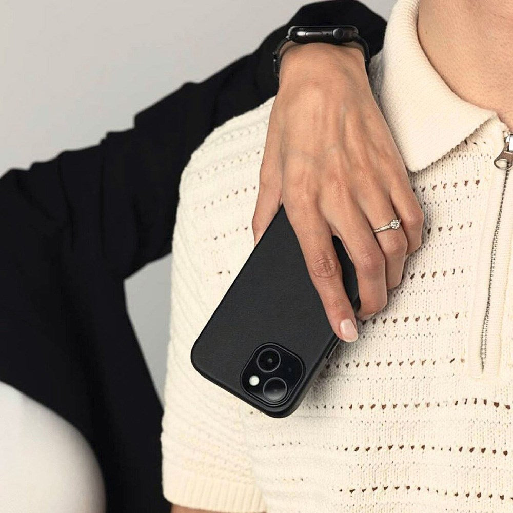 Vonmählen iPhone 16 Pro Like Leather Bakdeksel - MagSafe-kompatibel - Svart