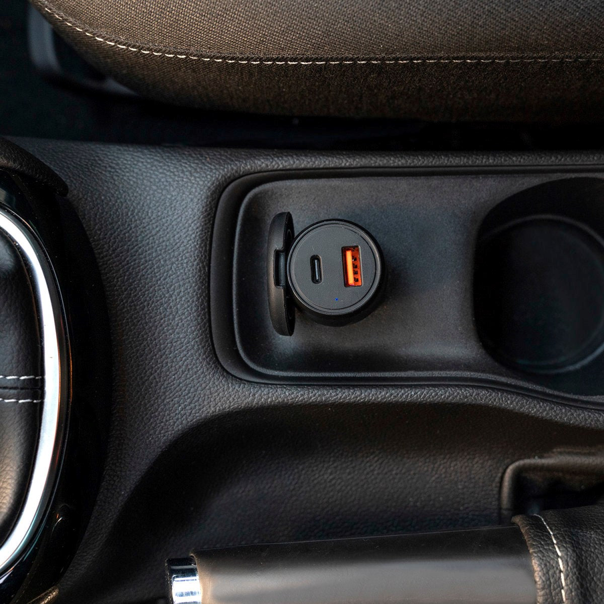 4smarts VoltRoad 83W PD billader - USB-C & USB-A - Svart