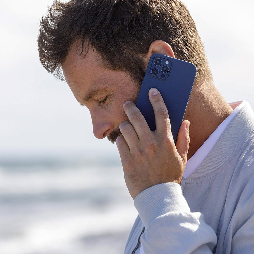 dbramante1928 iPhone 12 / 12 Pro Greenland bakdeksel - 100 % resirkulert plast - blå