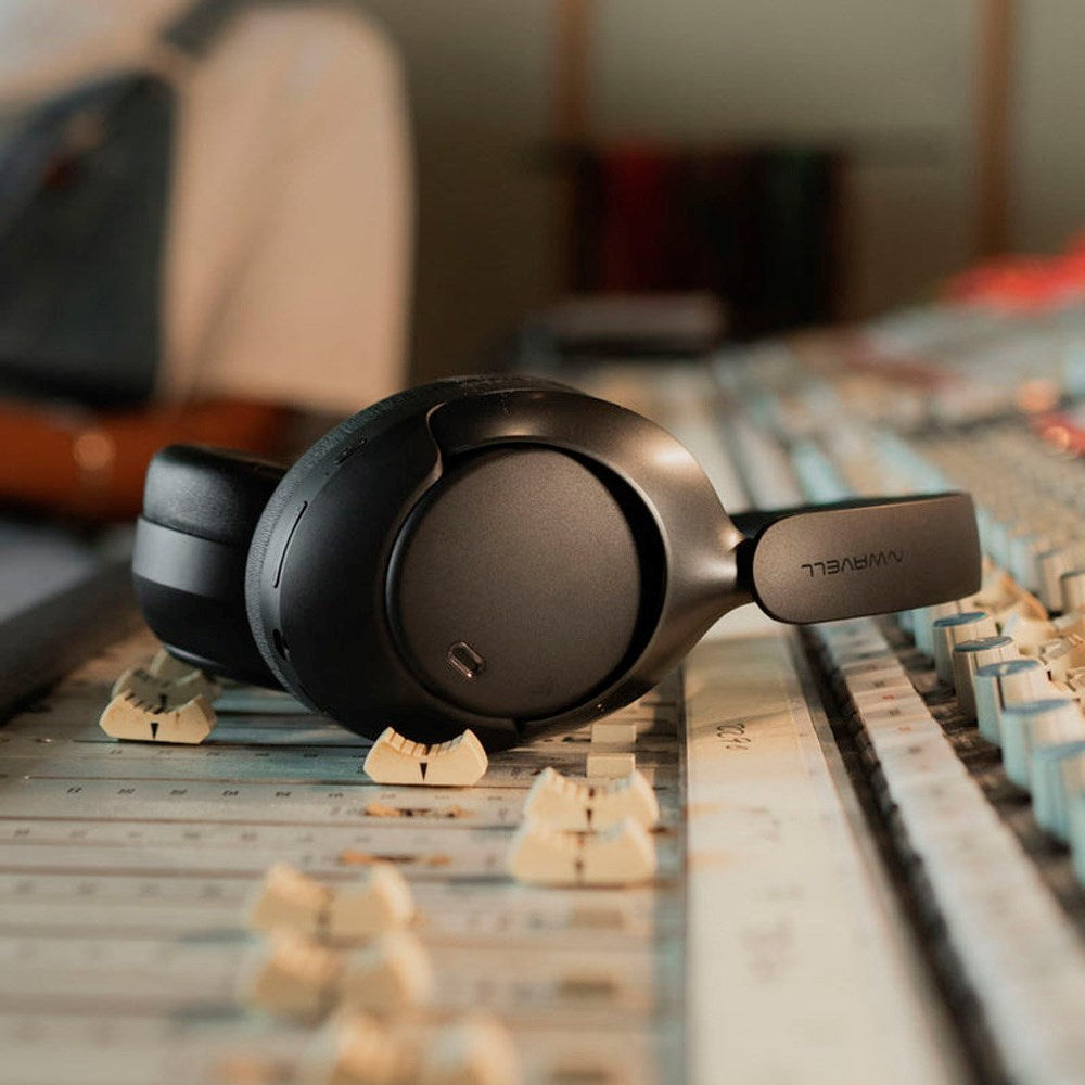 Wavell 4 Signature trådløse over-ear-hodesett - svart