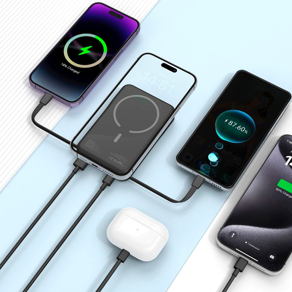 Tech-Protect LifeMag 10 000 mAh PowerBank med integrert USB-C og Lightning-kabel og USB-A og USB-C-kontakter - MagSafe-kompatibel - Svart