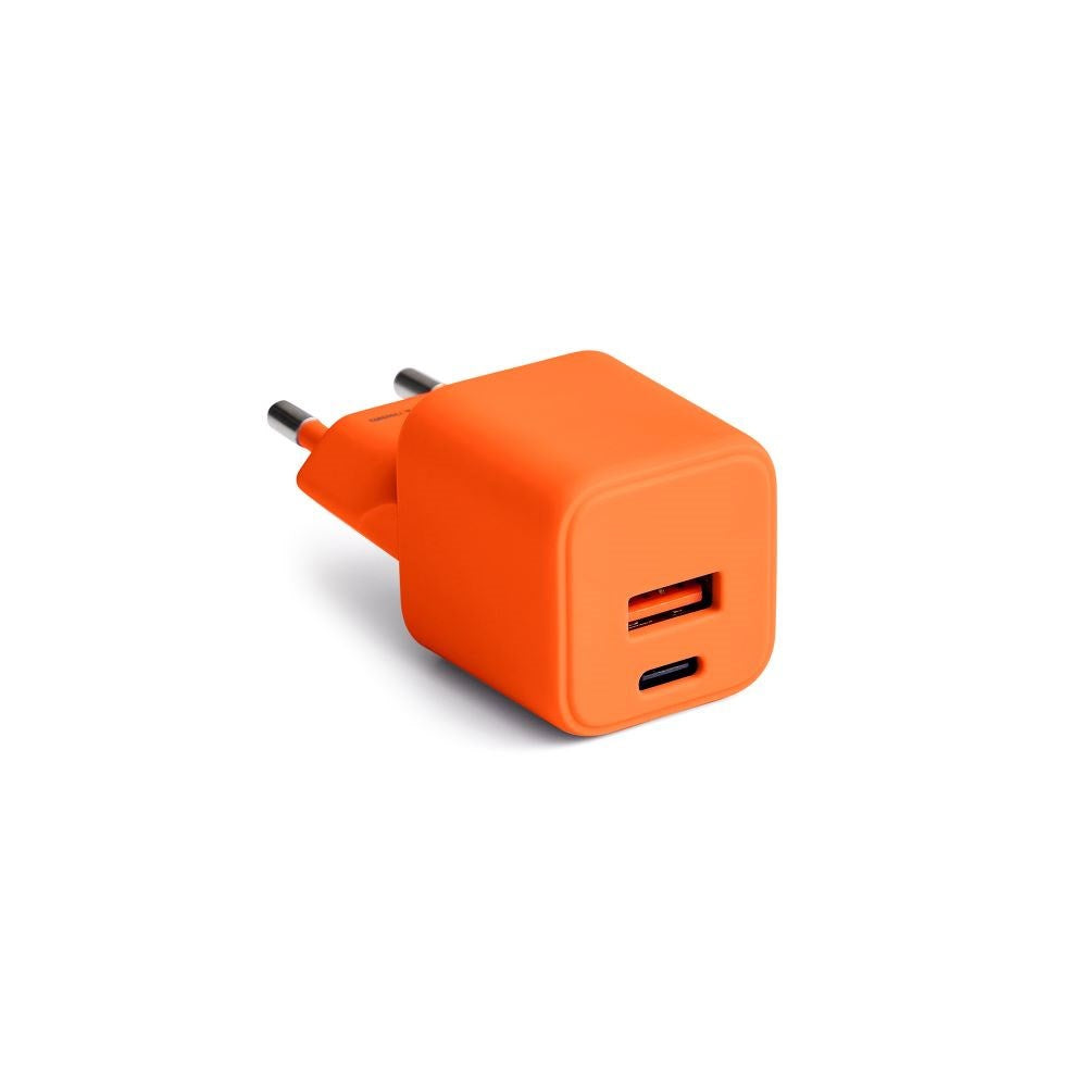 Colorum Vægoplader - 1x USB-A & 1x USB-C / 30W - Orange
