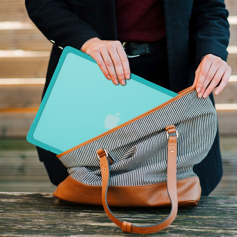 MacBook Air 15" M2/M3/M4 (2023-2025) deksel av hardplast - gjennomsiktig / blå