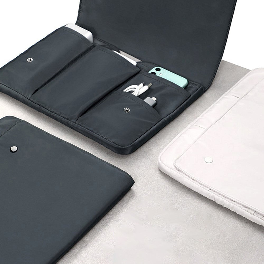 Bærbar 16" nylonhylse (380 x 280 x 20 mm) m. ekstra oppbevaring - svart