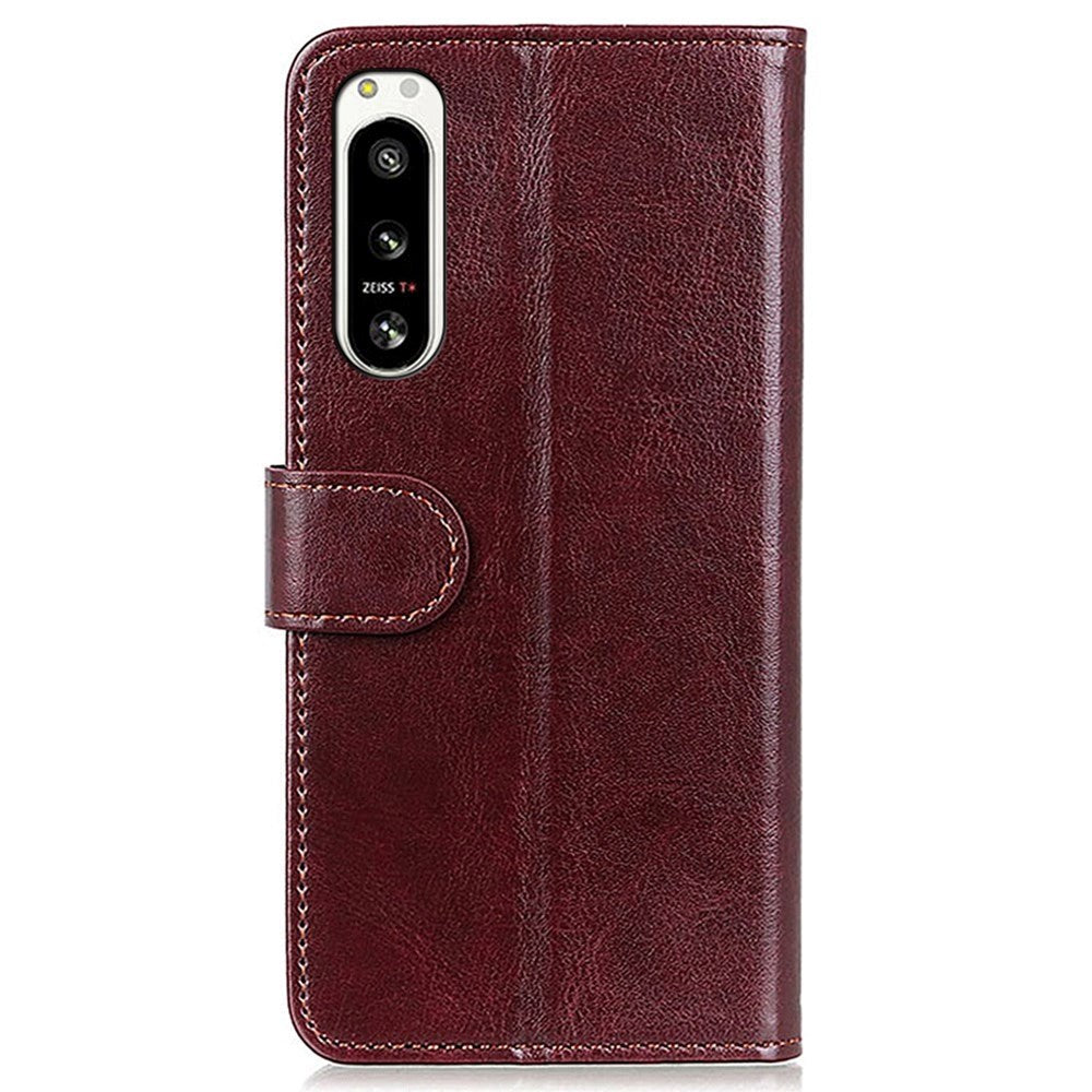 Sony Xperia 5 IV Classic Leather Flip Cover m. Stativ og lommebok - brun