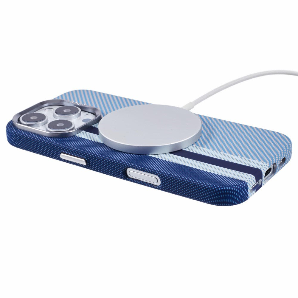 iPhone 16 Pro - EIDERWOOD Mønstret Carbon Cover - MagSafe Kompatibel - Blue Stripes