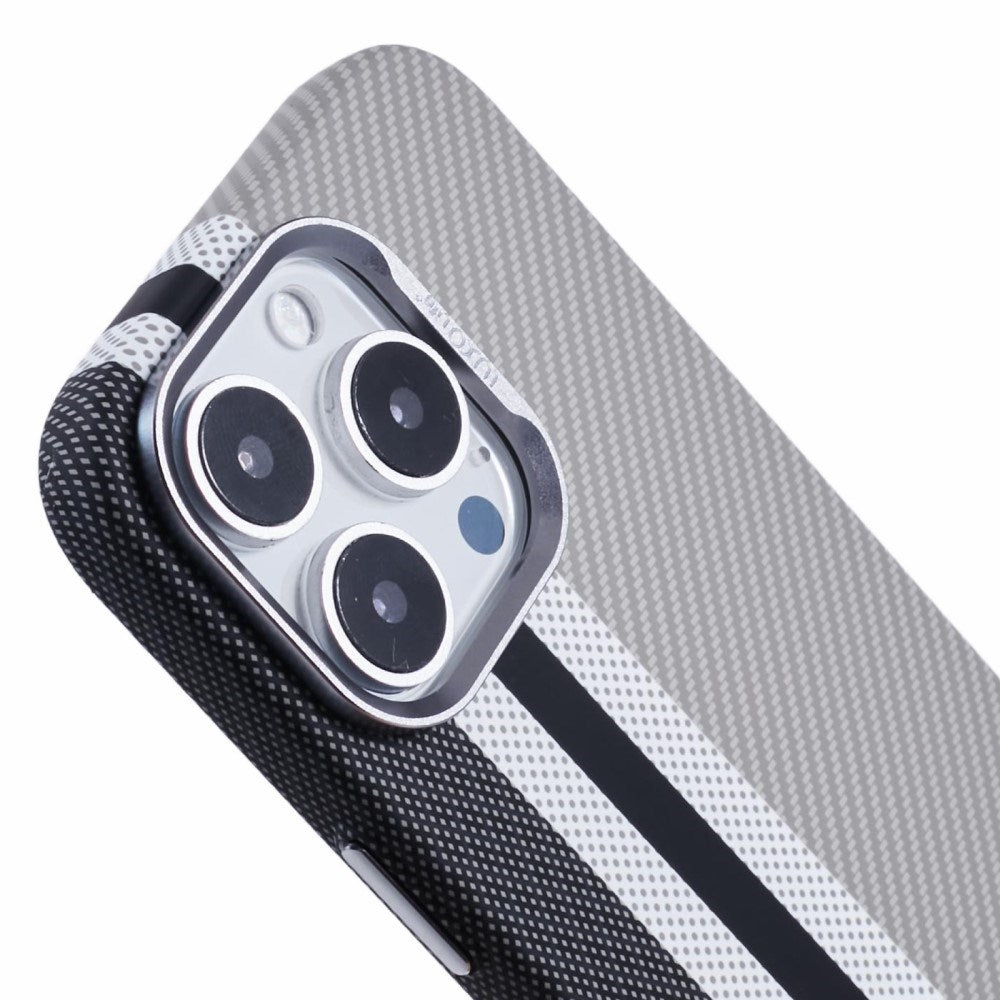 iPhone 16 Pro - EIDERWOOD Mønstret Carbon Cover - MagSafe Kompatibel - Grey Stripes
