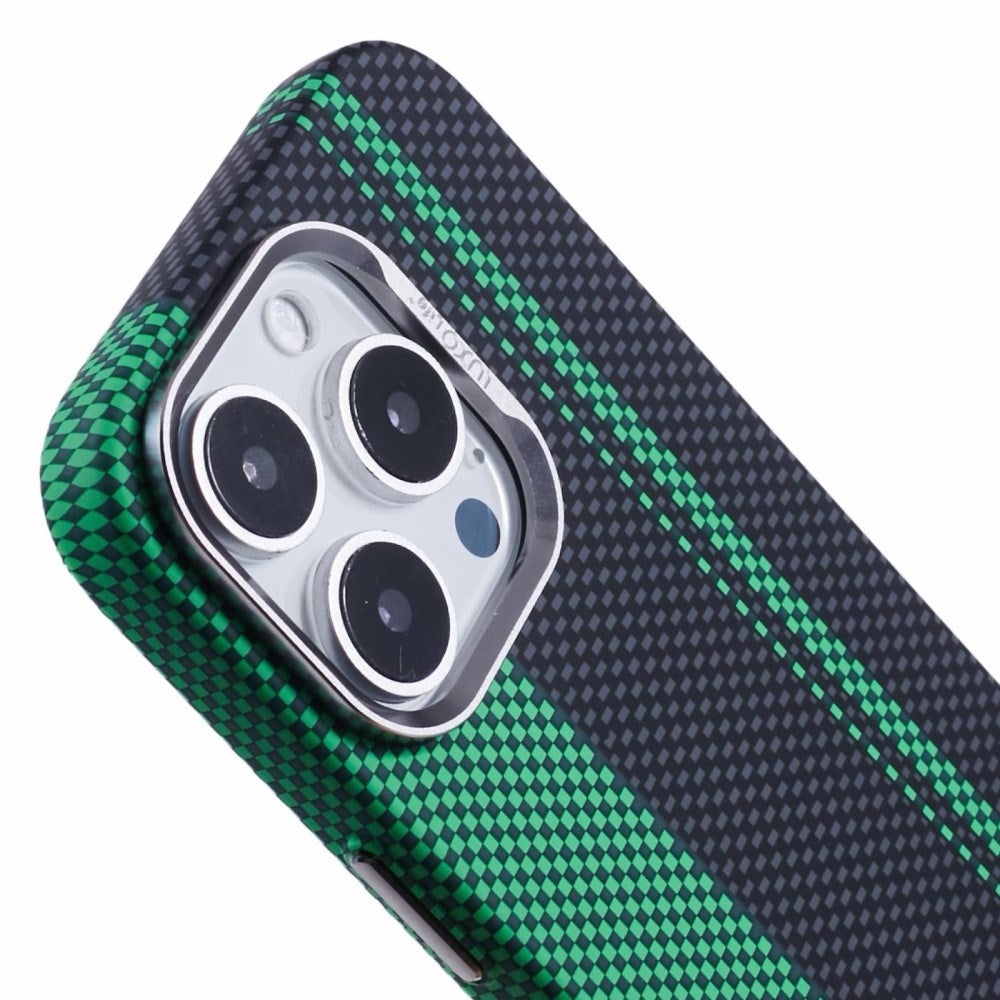 iPhone 16 Pro - EIDERWOOD Mønstret Carbon Cover - MagSafe Kompatibel - Green/Black