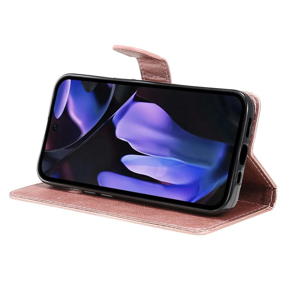 Google Pixel 9a - EIDERWOOD Faux Leather Flip Cover m. Kortholder og snor - Rosa