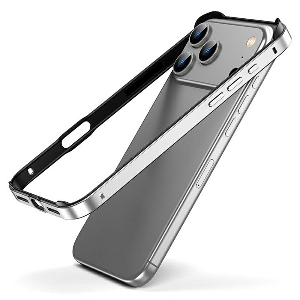 iPhone 17 Pro Max EIDERWOOD Metal Bumper Cover m. Stødabsorberende Silikone Hjørner - Sølv