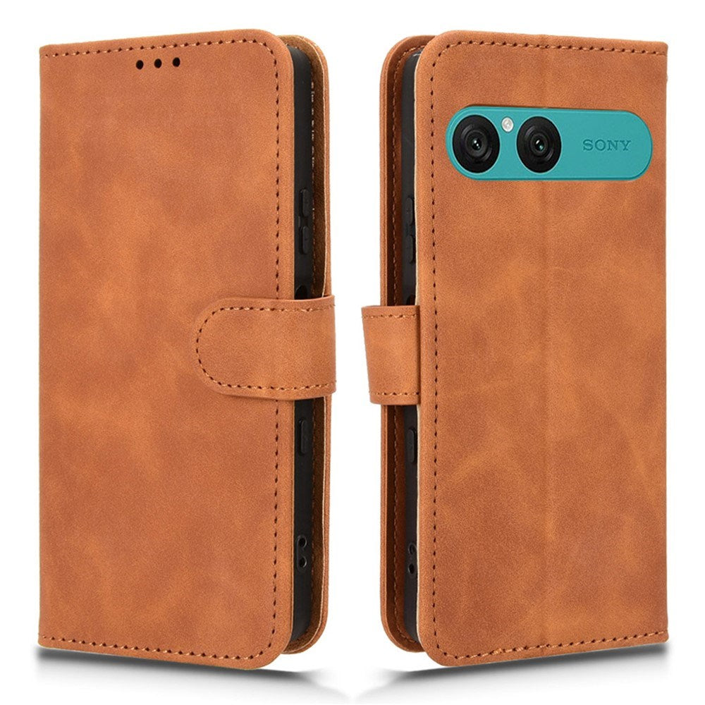 EIDERWOOD Sony Xperia 10 VIII Kuntslæder Flip Cover med Ståfunktion og Pung - Brun