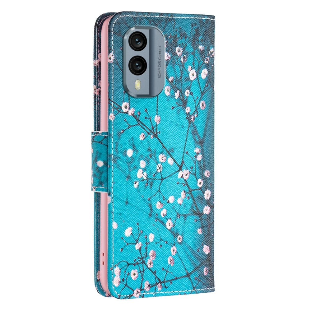 Nokia X30 Leather Flip Cover m. Lommebok og trykk - Tre med blomster