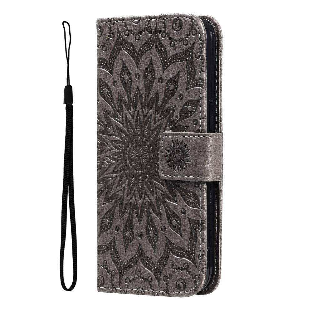 iPhone 15 Pro Leather Flip Cover m. Lommebok og stropp - Mandala Flower - Brun