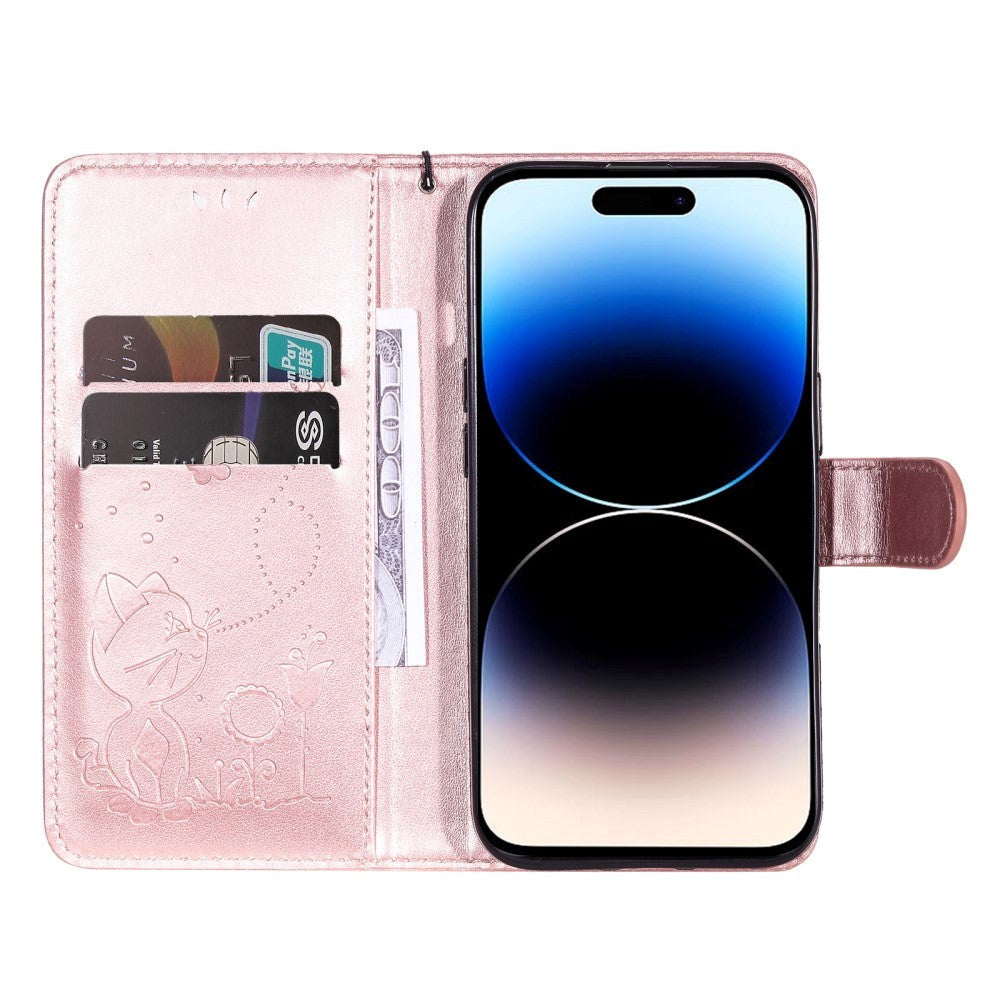 iPhone 15 Pro Leather Flip Cover m. Lommebok og stropp - Kattegravering - Rose gull