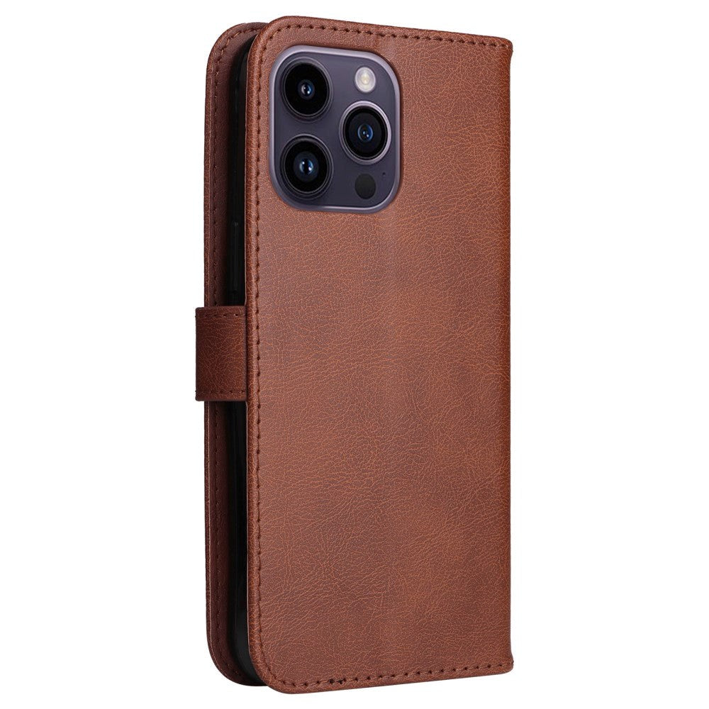iPhone 15 Pro Max Leather Flip Cover m. Lommebok og stropp - Brun