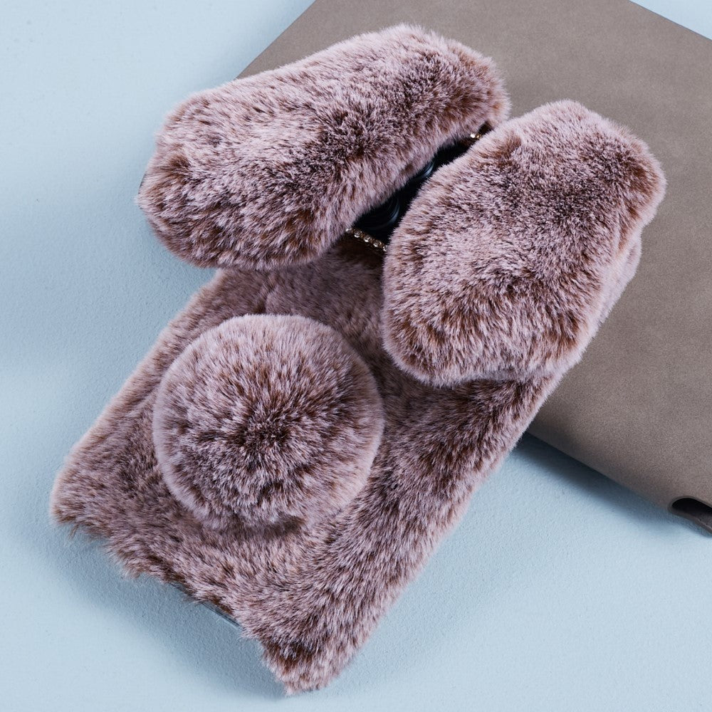 iPhone 15 Pro fleksibelt plastdeksel m. Pels - Kaninører - Brun