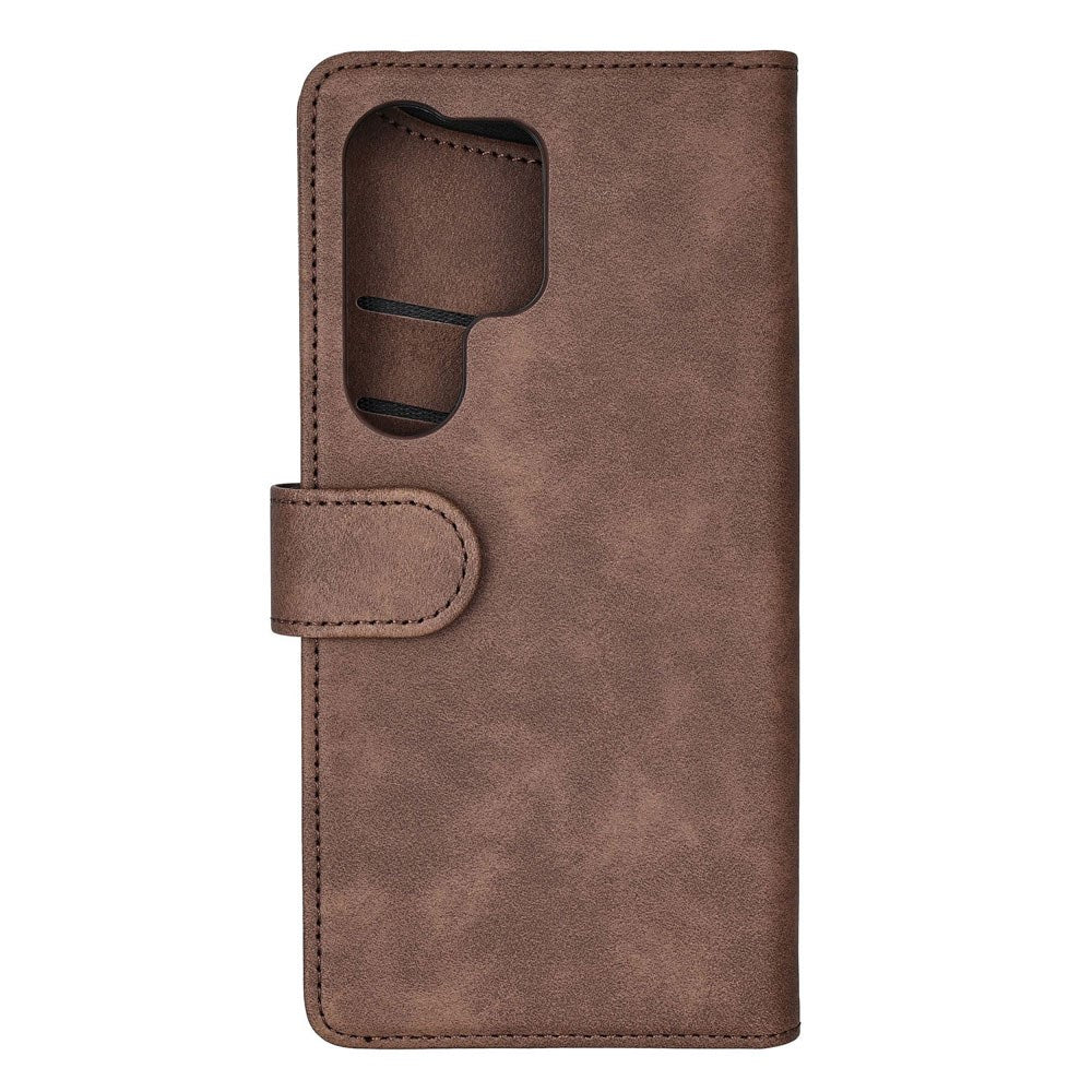 GEAR Samsung Galaxy S26 Ultra Kunstlæder Flip Cover m. Kortholder & Ståfunktion - MagSafe Kompatibel - Brun