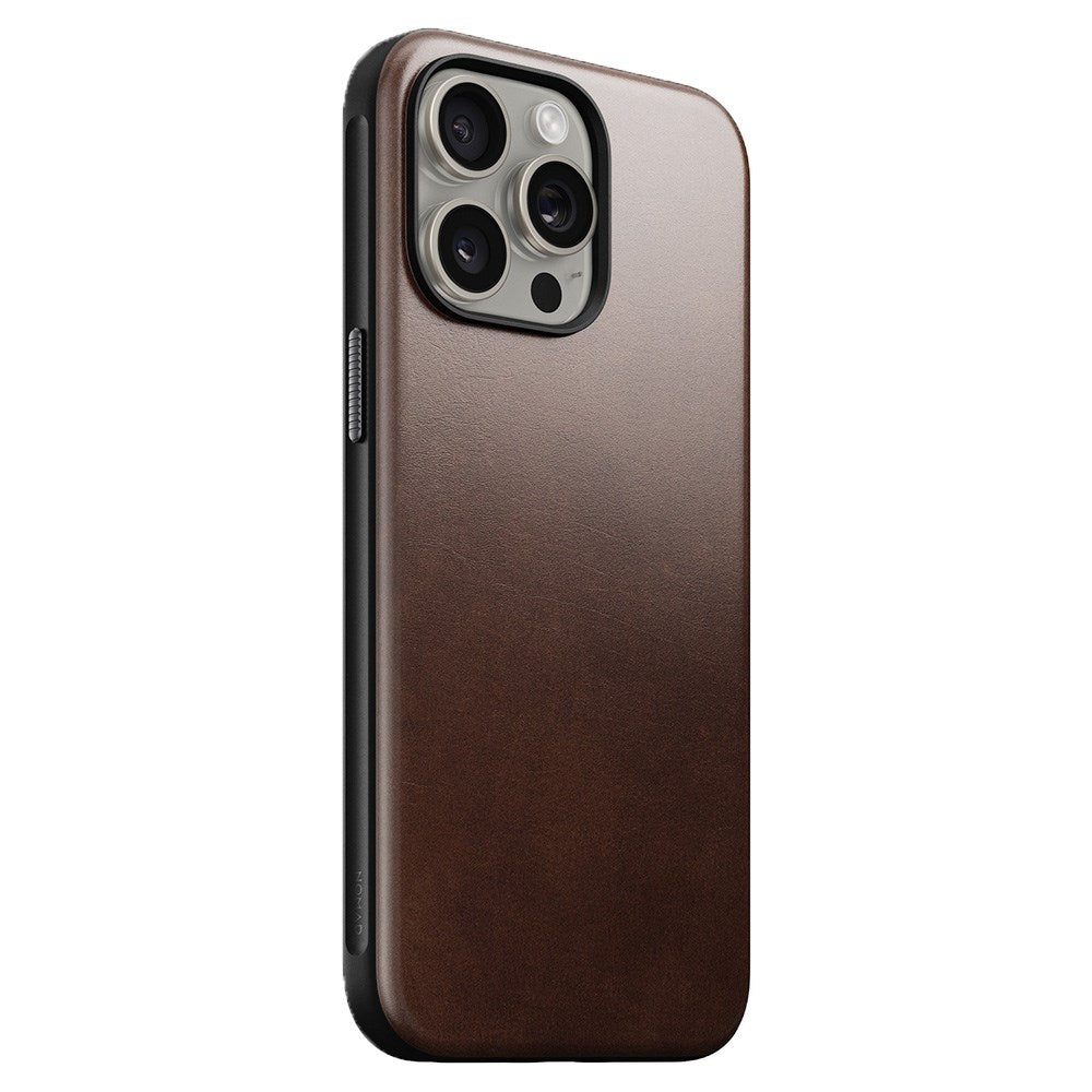 iPhone 15 Pro Max Modern Nomad Horween Skinndeksel - MagSafe-kompatibel - Brun
