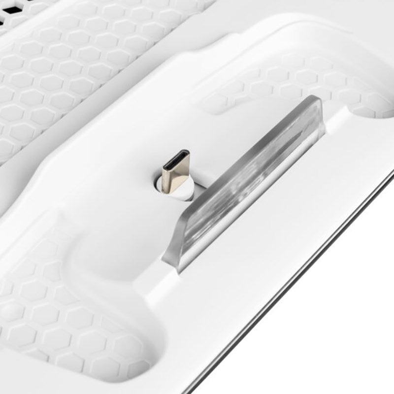 PS5 Slim Stativ m. Kjøling / 1 x USB-C og 1 x USB-A / 2 x PS5-kontroller ladespor - svart / hvit