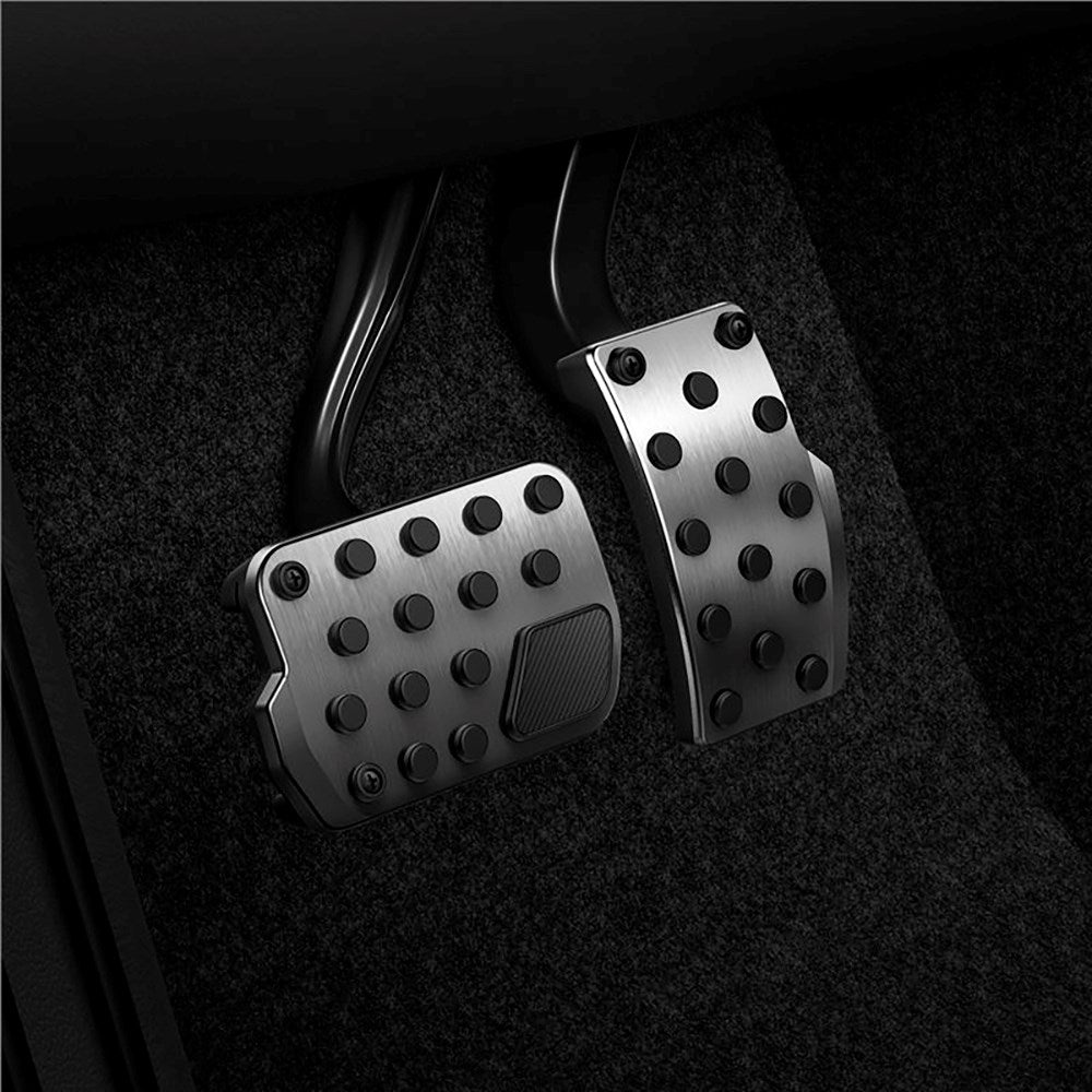 Spigen Tesla Model 3 / Y Non-Slip Performance Cover til Speeder & Bremsepedal - Sølv