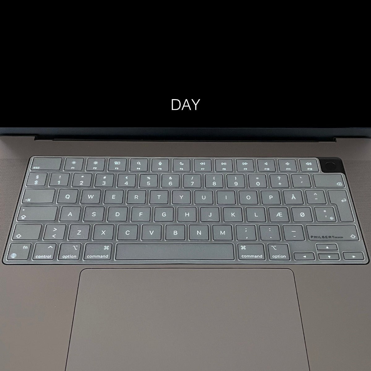 Philbert MacBook Pro 14" / 16" (2021) Keyboard Silikone Cover m. Dansk Tastatur - Transparent / Black