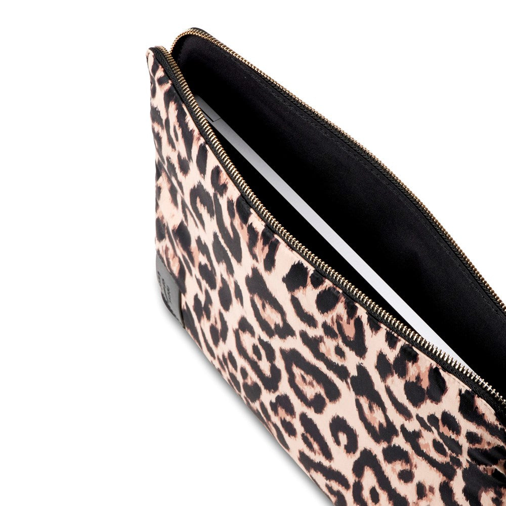 iDeal of Sweden Essential Macbook / Laptop Sleeve 14" - Leo