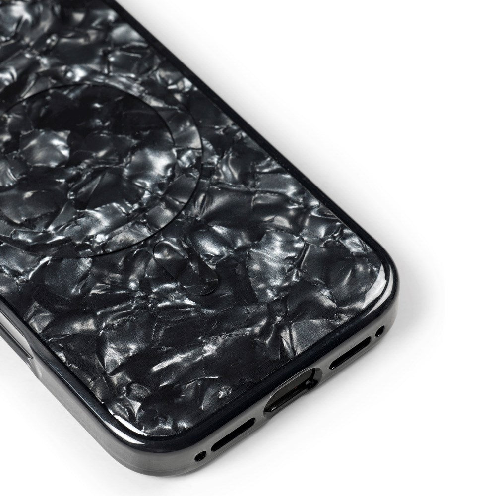 iPhone 16 Plus iDeal Of Sweden Pearlized deksel - MagSafe-kompatibel - Svart