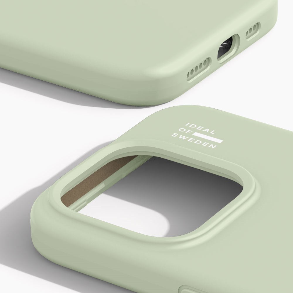 iPhone 15 Pro iDeal Of Sweden Silikone Cover - MagSafe Kompatibel - Sage Green