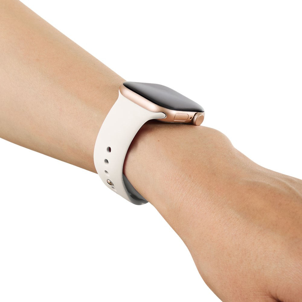Apple Watch (38/40/SE/41/42mm) iDeal of Sweden Silikonerem - Str. M/L - Cloud Dancer