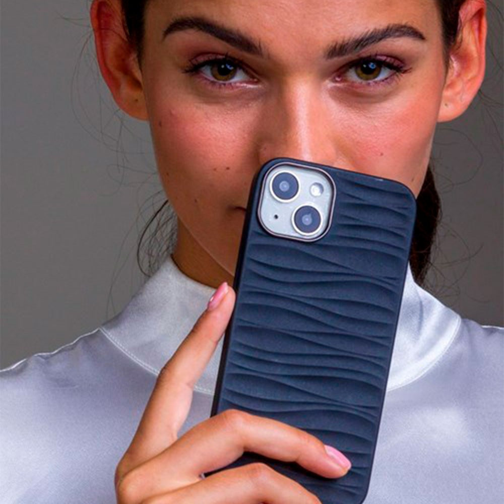 dbramante1928 iPhone 14 Plus Dune Bakdeksel - 100 % resirkulert plast - Sand