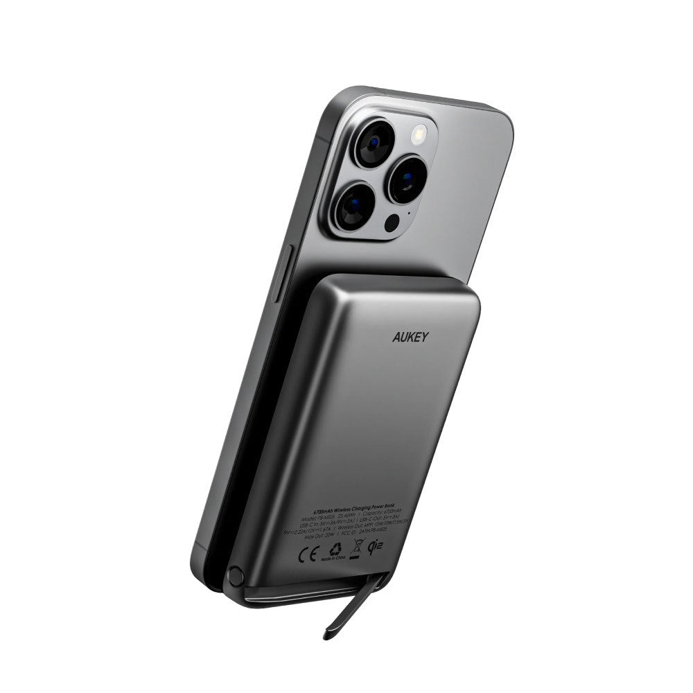 Aukey MagFusion Powerbank - 6.700mAh - Trådløs Opladning - Ståfunktion - MagSafe / Qi2 Kompatibel - Sort