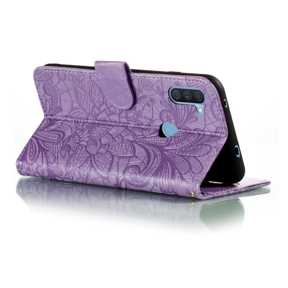 Samsung Galaxy M11 Floral Lace Leather Flip Cover m. Lommebok - Lilla