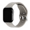 Apple Watch (42/44/SE/45/46/49mm) Holdit Silikone Rem m. Spændelukning - Taupe
