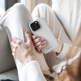 Vonmählen iPhone 16 Pro Eco Silikon Bakdeksel - MagSafe kompatibel - Lys grå