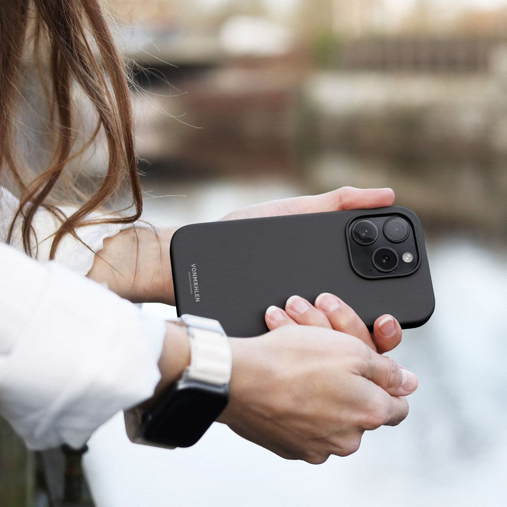 Vonmählen iPhone 16 Eco Silikon Bakdeksel - MagSafe kompatibel - Svart