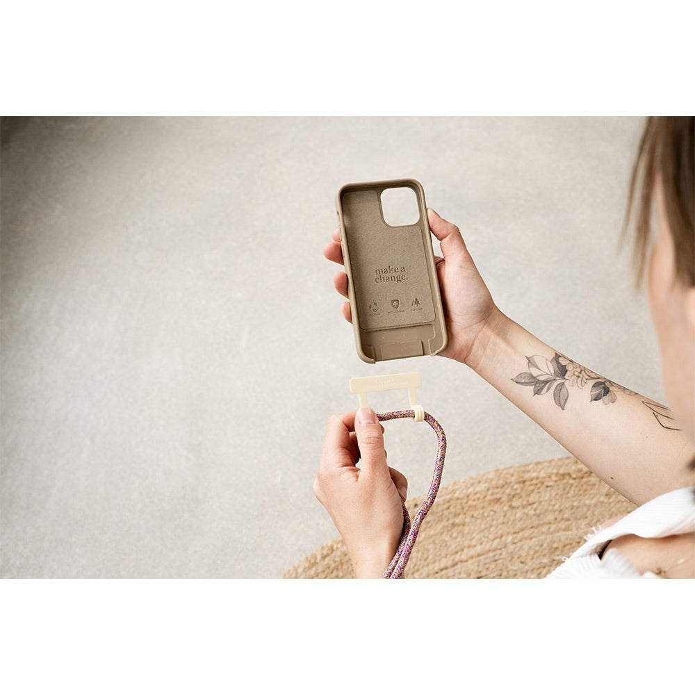 iPhone 15 Pro Max Woodcessories Change Case m. Strop - 100% Plantebaseret - Taupe