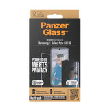 Samsung Galaxy A35 (5G) PanzerGlass Ultra Wide Fit Re:fresh Beskyttende glass m. EasyAligner - Personvern - Platinum Styrke - Gjennomsiktig / Svart kant