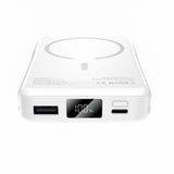 Tech-Protect LifeMag 10 000 mAh PowerBank med integrert USB-C og Lightning-kabel og USB-A og USB-C-kontakter - MagSafe-kompatibel - Hvit