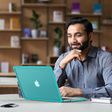 MacBook Air 15" M2/M3/M4 (2023-2025) deksel av hardplast - gjennomsiktig / blå