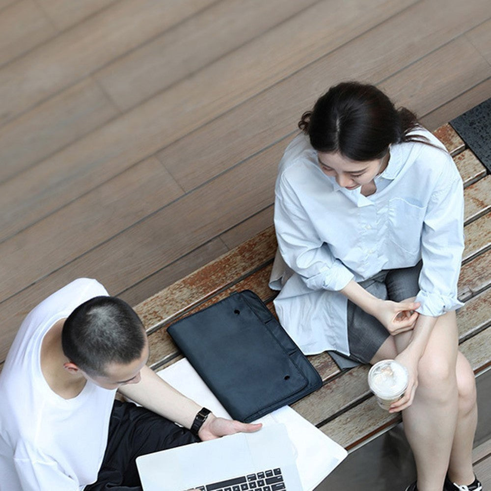 Bærbar 16" nylonhylse (380 x 280 x 20 mm) m. ekstra oppbevaring - svart