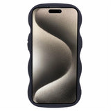EIDERWOOD iPhone 15 Fleksibelt Plastik Wavy Mobil Cover - Sort