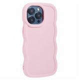 EIDERWOOD iPhone 12 Pro Max Fleksibelt Plastik Wavy Mobil Cover - Lyserød