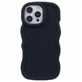 EIDERWOOD iPhone 16 Pro Fleksibelt Plastik Wavy Mobil Cover - Sort