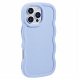 EIDERWOOD iPhone 16 Pro Fleksibelt Plastik Wavy Mobil Cover - Lilla