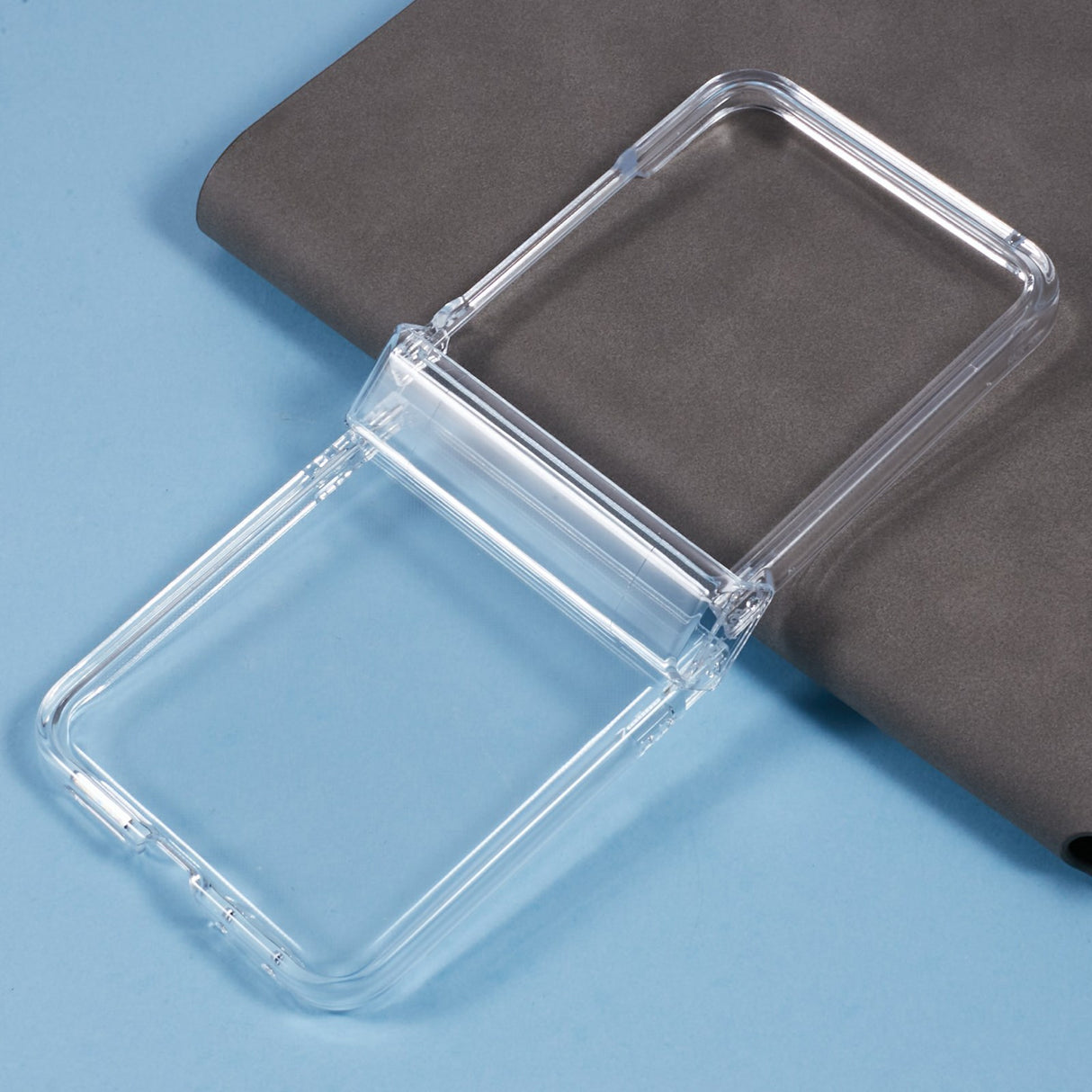 EIDERWOOD Motorola Razr 50 Ultra 5G - Krystallklart støtsikkert fleksibelt plastdeksel - Gjennomsiktig