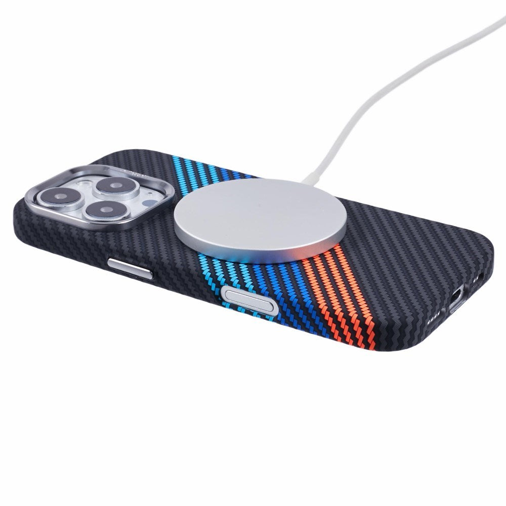 iPhone 16 Pro - EIDERWOOD Mønstret Carbon Cover - MagSafe Kompatibel - Colorful Stripes