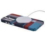 Samsung Galaxy S24 - EIDERWOOD-mønstret karbondeksel - MagSafe-kompatibel - Mørkt rutete mønster